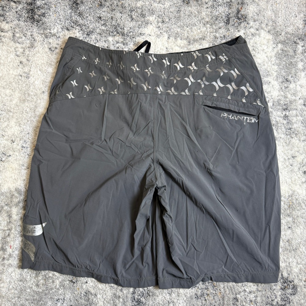 Hurley Phantom Board Shorts Mens 38 Grey Silver Metallic Logo MB04A Stretch Surf